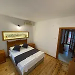 Tomsan Vilă *