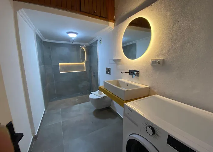 فيلة Tomsan اكياكا